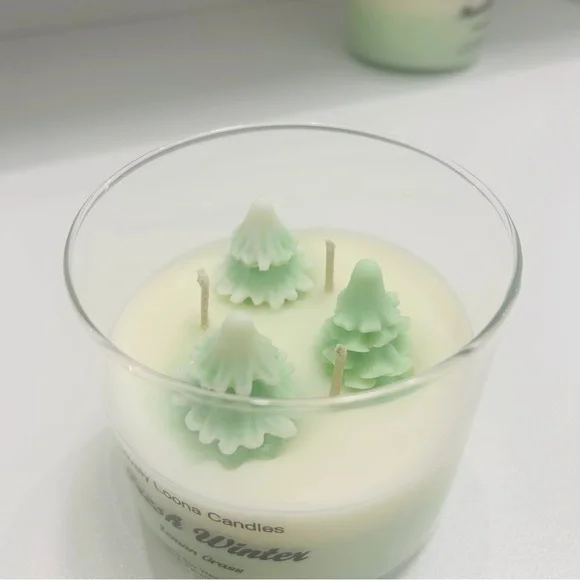 Lovely Loona Fresh Winter Candle - Picture 3 of 4